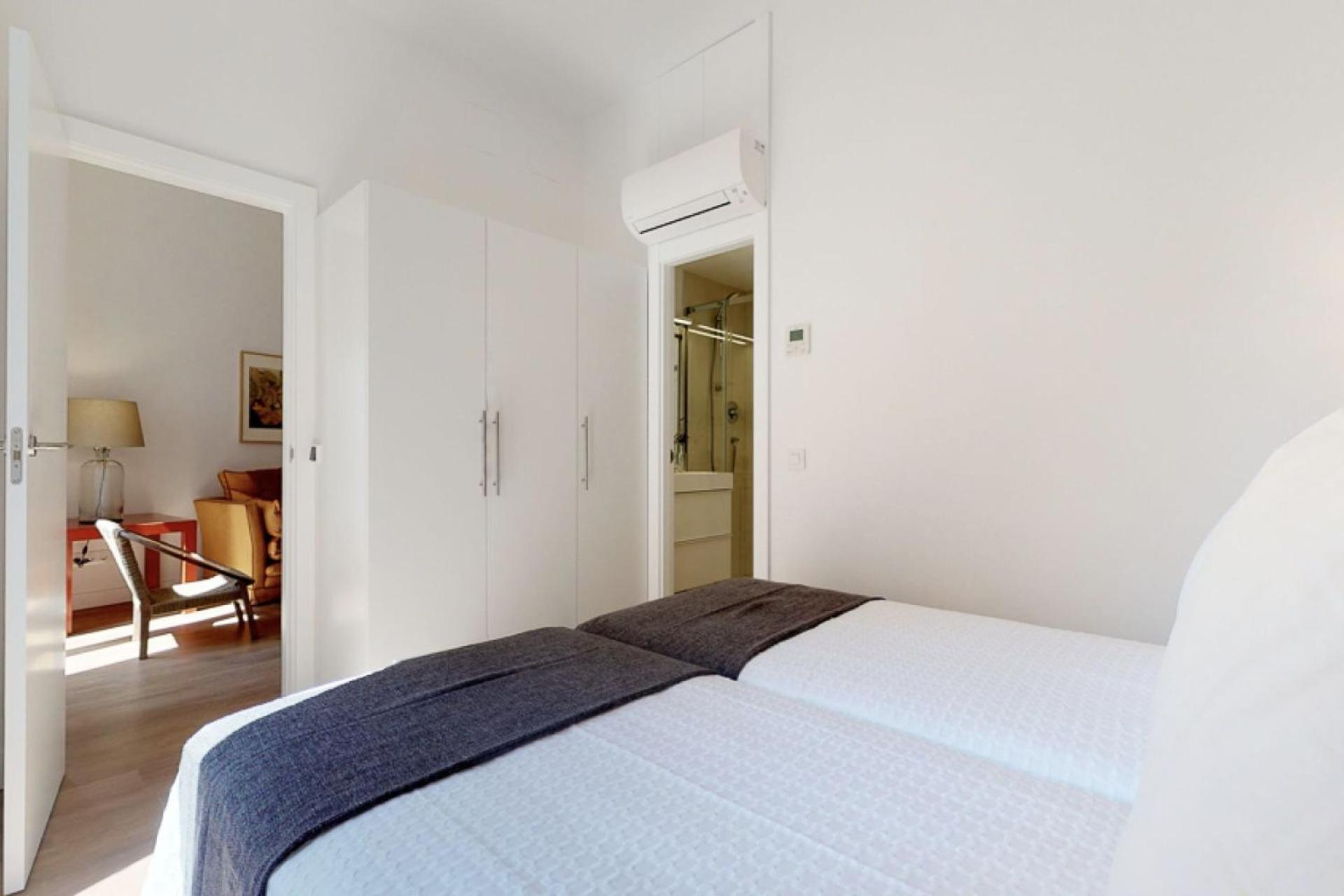 Opera II Lägenhet Madrid Exteriör bild